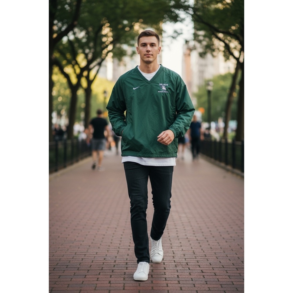 RARE Vintage ☘️Nike Team Irish Basketball Y2K Pullover Windbreaker OG Swoosh